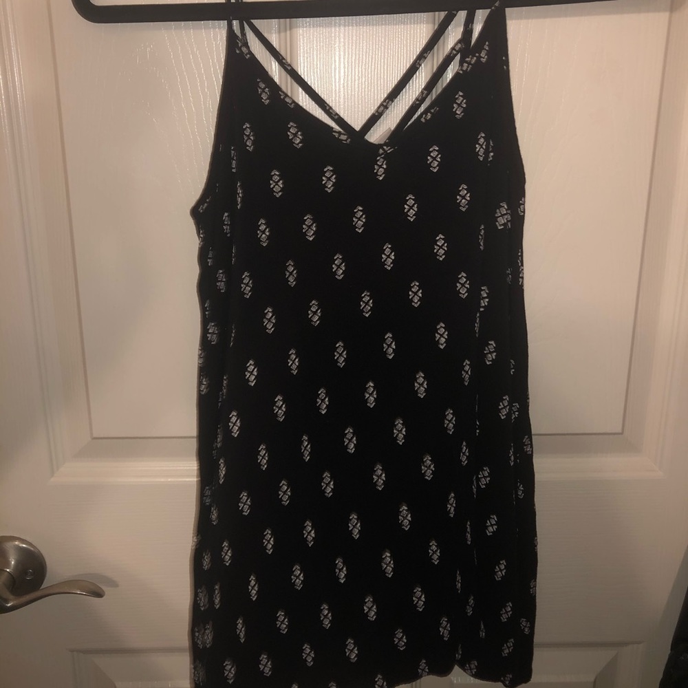 Mossimo Black Flowy Tank Top Size S
